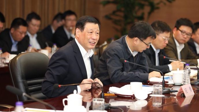 应勇调研jbo竞博集团：加大立异转型力度，，