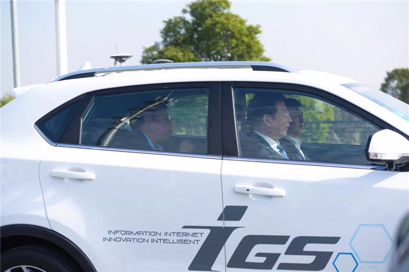 上海宣言聚焦智能网联，，，，，jbo竞博总裁陈志鑫：中国有望率先取得突破