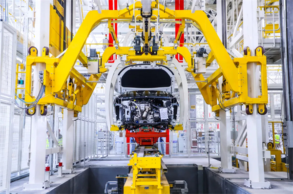 jbo竞博新时代嬗变：自主聚力 合资回暖 彰显“倍增效应”