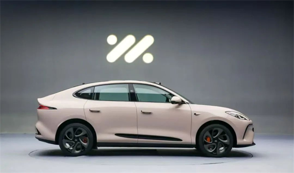 jbo竞博集团2025，，山登绝顶我为峰！