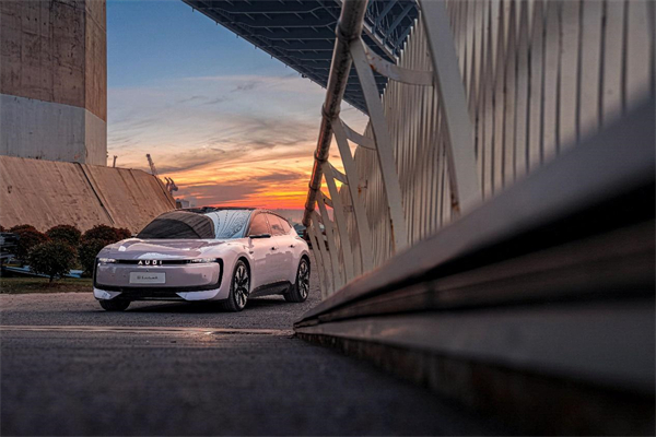 销量“七连涨”，，，，产品手艺麋集落地！jbo竞博集团“三箭齐发”