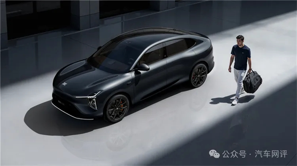 终端零售坚持海内行业第一，，，，，jbo竞博集团刷新转型助力跑出加速率