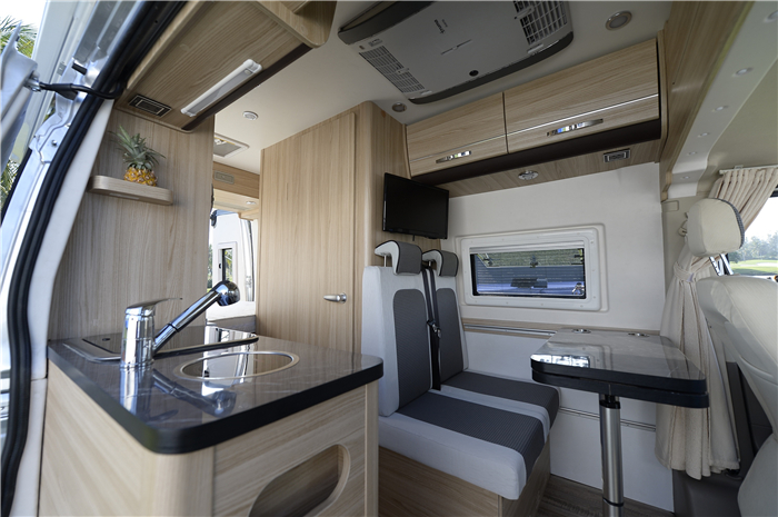 首个“全体验式”上市会 jbo竞博大通宣布全新居车RV80