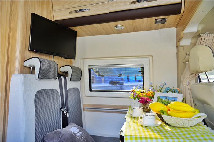 海滩上的“城堡”，，移动的家，，启程探寻诗和远方！