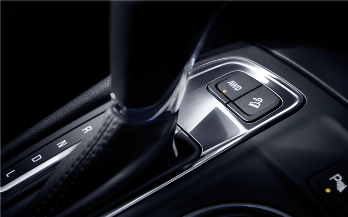 雪佛兰实力中级SUV探界者 驾控兴趣高人一“档”