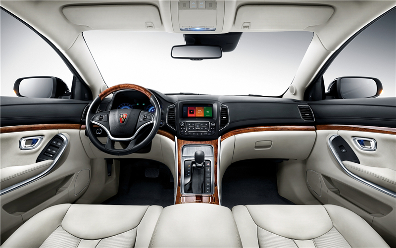 “互联网行政座驾”全新荣威950上市   售价16.88万-20.38万