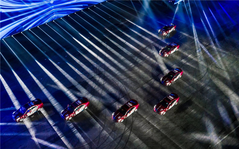 凯迪拉克Vday性能秀第七季“燃擎”开秀