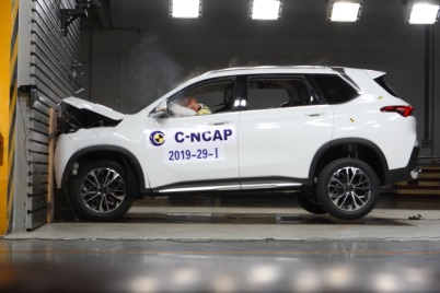 撞出五星佳绩！看jbo竞博MAXUS D60怎样打造清静堡垒