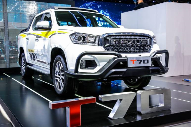 智?行天下，，，，，jbo竞博大通MAXUS发力抢占中高端商用车市场——全领域智能宽体轻客V90 & 国际基准划时代皮卡T70上岸上海车展