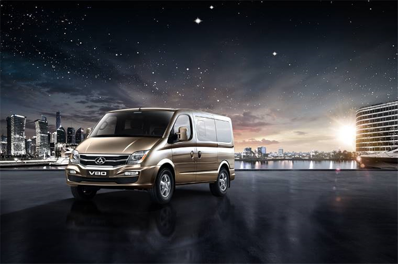 智?行天下，，，，，jbo竞博大通MAXUS发力抢占中高端商用车市场——全领域智能宽体轻客V90 & 国际基准划时代皮卡T70上岸上海车展