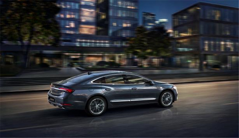 全新君越为今世立异前进的社会中坚带来“标准之上，，，越级品质”的体验