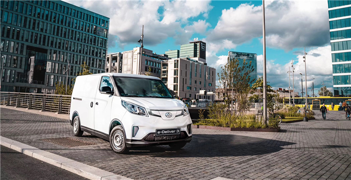 绘制新能源蓝图，，，，，构建绿色智能新生态，，，，，jbo竞博大通MAXUS新能源全系车型亮相广州车展