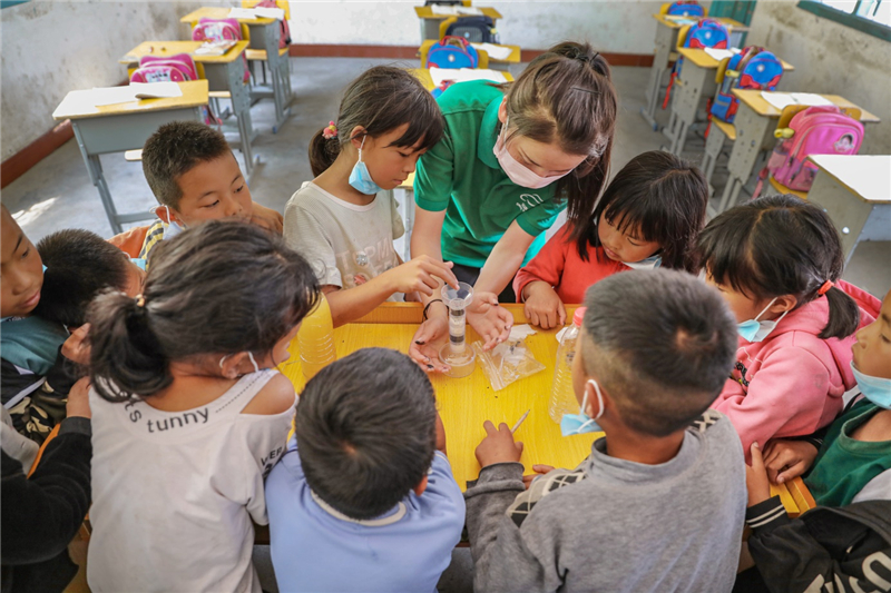 “绿动未来”深入湖南山区