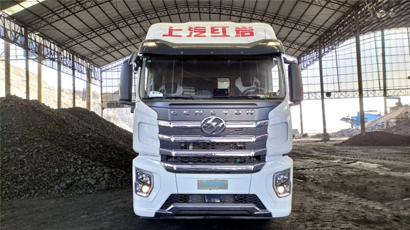 氢能重卡商业落地再提速 jbo竞博红岩在鄂尔多斯首批氢能重卡正式投入运营