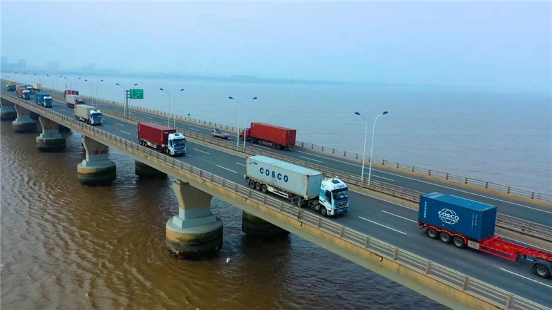 全球领跑！友道智途获全球首张智能网联汽车树模运营牌照 一连引领自动驾驶商业化生长