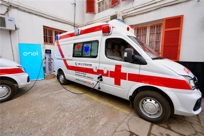 jbo竞博大通MAXUS新型防疫专用车正式投入一线抗疫事情