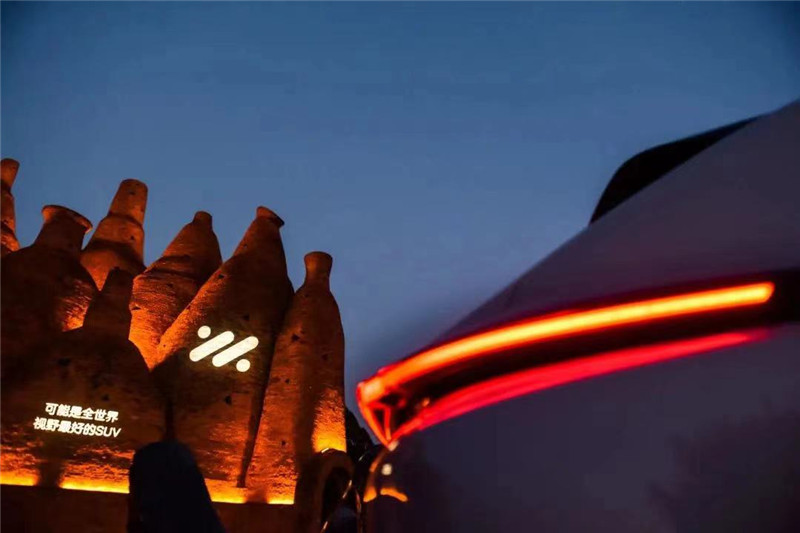 “智能纯电中大型豪华SUV”智己LS7天下上市 售价30.98万元—45.98万元