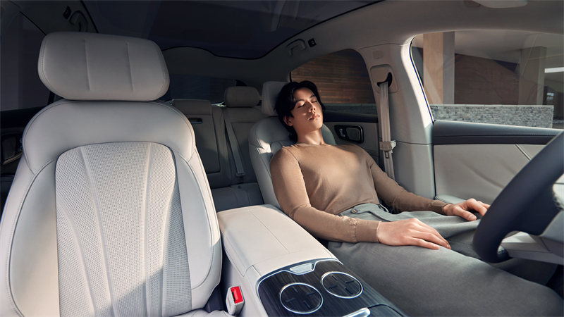 飞凡F7首台批产试制车今日下线 3月中旬到店 3月尾上市即交付