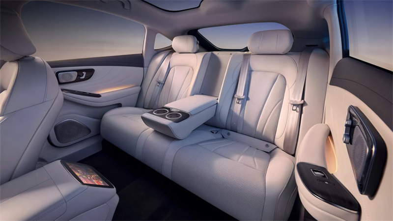 飞凡F7荣获中汽研“恬静之星”测试历史最高分，，，，，成为首款在压力漫衍30个子项目中获满分车型