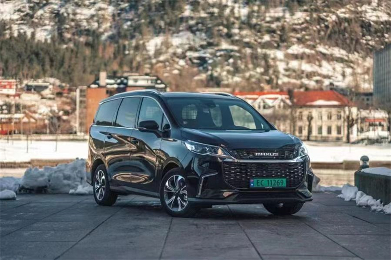 再立异里程碑！企业建设12周年之际，，jbo竞博大通MAXUS迎第100万辆整车“各人 9”下线，，与全球用户一起看“大”天下