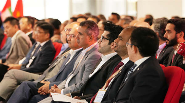 200余位外洋同伴“齐聚”2023jbo竞博MG全球经销商大会