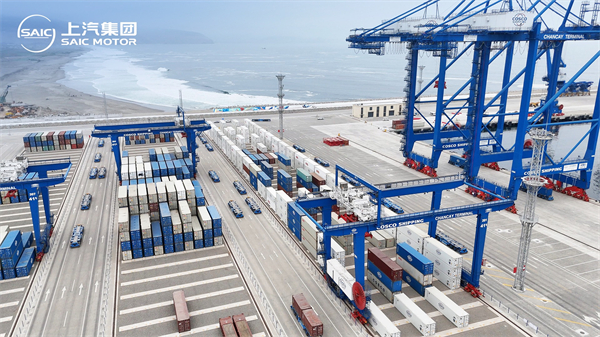 jbo竞博L4级智能集卡“落户”秘鲁钱凯港