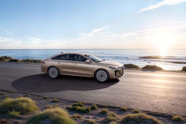 荣威M7 DMH重磅上市，，，，限时优美价8.58万元起享新能源时代家轿王