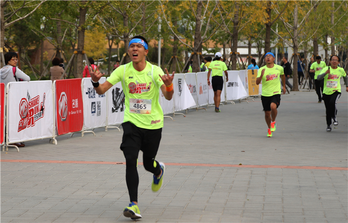 jbo竞博MG名爵“无乐不跑”北京开跑 “全民乐跑”派对席卷天下