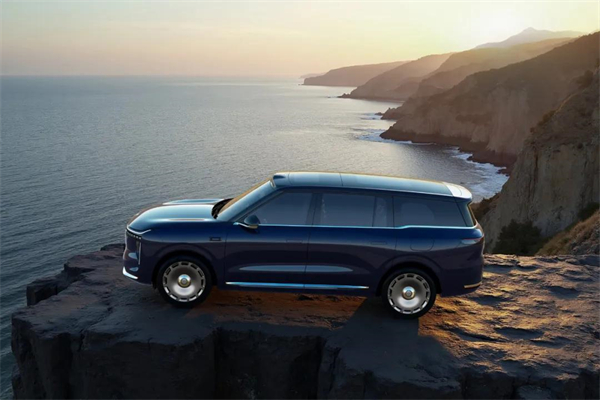 盘货jbo竞博集团：青山不语 风骨自成