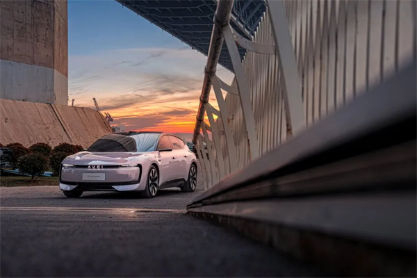 jbo竞博转型这盘棋，，，，，读懂用户是唯一的棋眼