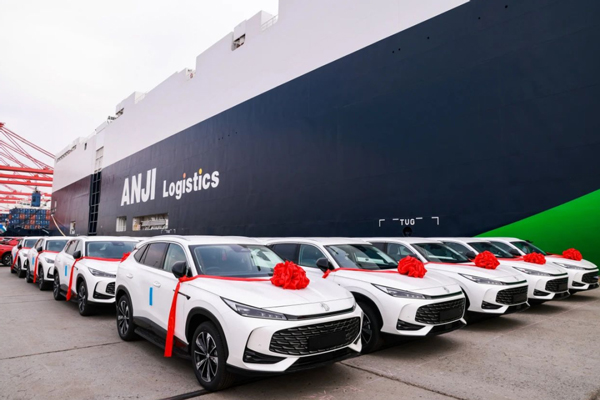 破浪2025：jbo竞博利润、手艺、出海三线狂飙，，，，，巨轮找到新航线